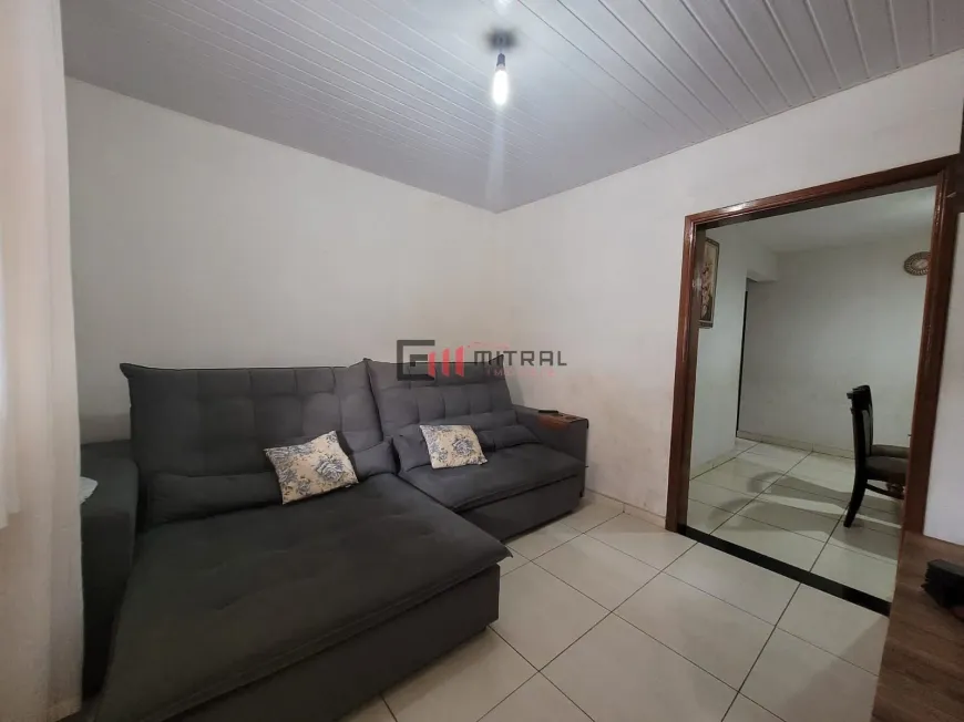 Foto 1 de Casa com 2 Quartos à venda, 107m² em Giovani Lunardelli, Londrina