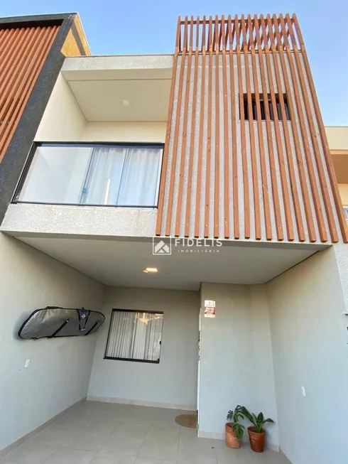 Foto 1 de Casa de Condomínio com 2 Quartos à venda, 130m² em Itacolomi, Balneário Piçarras