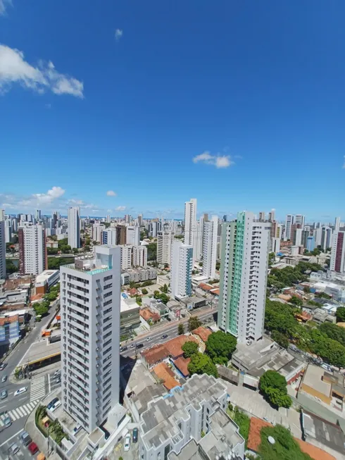 Foto 1 de Apartamento com 3 Quartos à venda, 157m² em Madalena, Recife