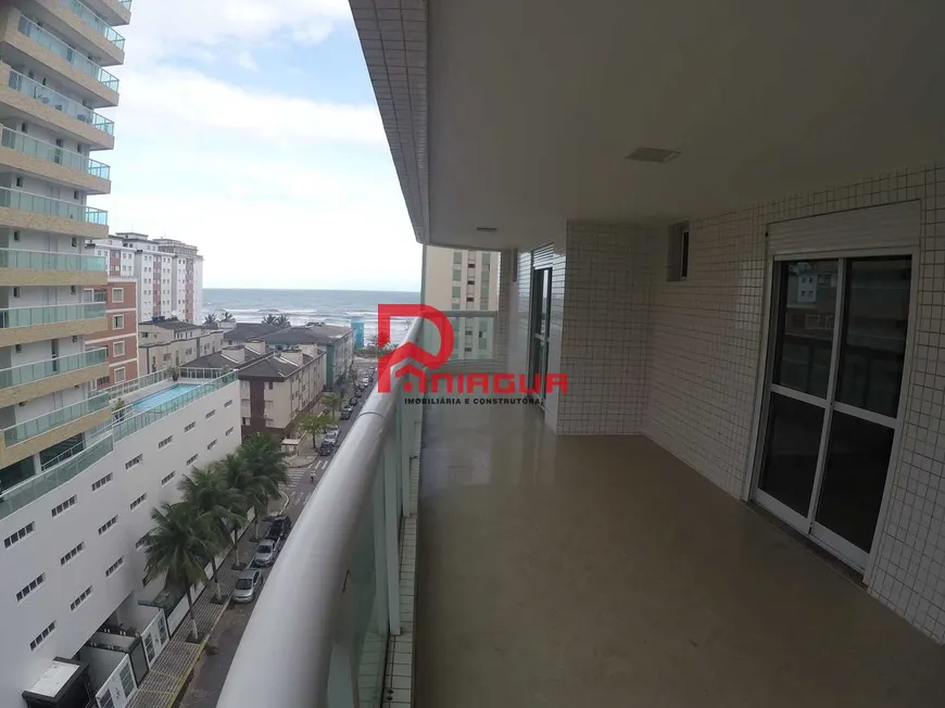 Foto 1 de Apartamento com 3 Quartos à venda, 173m² em Vila Tupi, Praia Grande