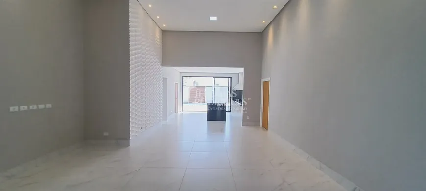 Foto 1 de Casa de Condomínio com 3 Quartos à venda, 205m² em Loteamento Residencial Reserva dos Lagos, Pindamonhangaba