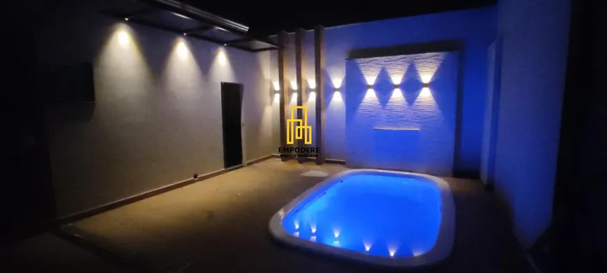 Foto 1 de Casa com 3 Quartos à venda, 250m² em Santa Rosa, Uberlândia