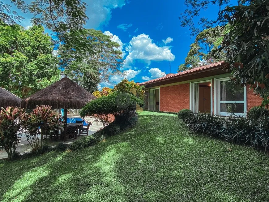 Foto 1 de Casa de Condomínio com 4 Quartos para venda ou aluguel, 500m² em Granja Viana, Cotia