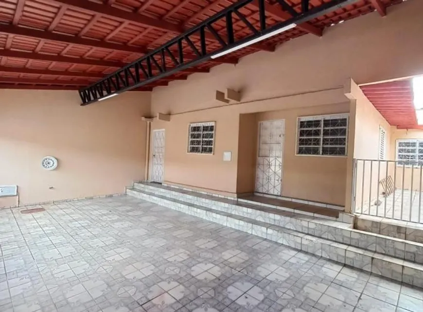 Foto 1 de Casa com 2 Quartos à venda, 68m² em Cajazeiras V, Salvador