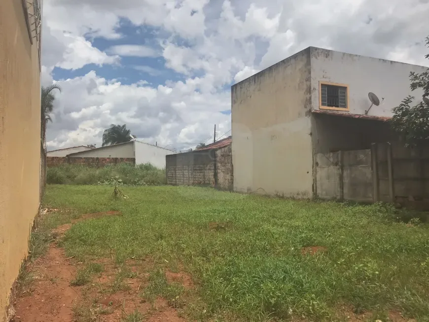 Foto 1 de Lote/Terreno à venda, 300m² em Santa Mônica, Uberlândia