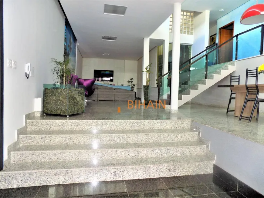 Foto 1 de Casa com 4 Quartos para venda ou aluguel, 479m² em Buritis, Belo Horizonte