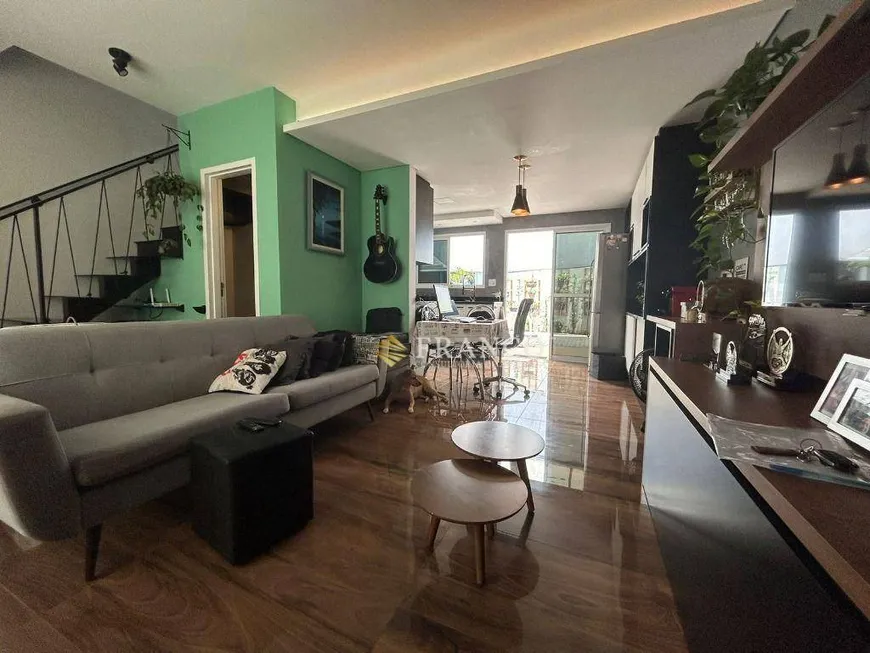 Foto 1 de Casa de Condomínio com 3 Quartos à venda, 91m² em Piracangagua II, Taubaté