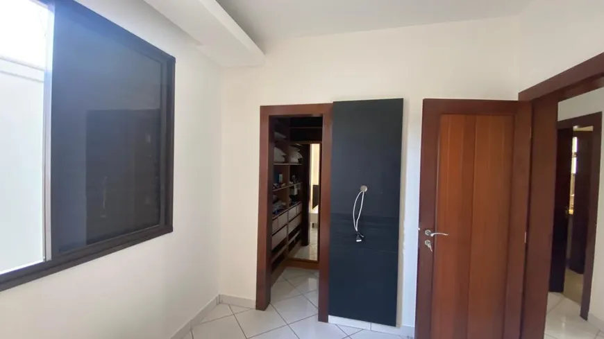 Foto 1 de Casa com 3 Quartos à venda, 300m² em Brasileia, Betim