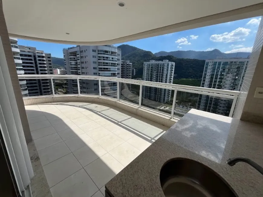 Foto 1 de Apartamento com 3 Quartos à venda, 110m² em Barra da Tijuca, Rio de Janeiro