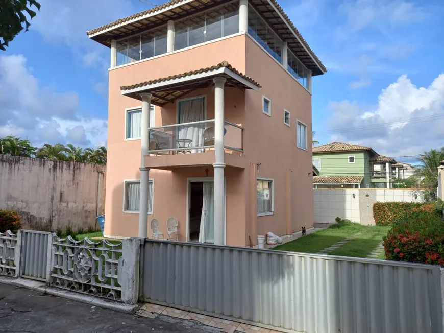 Foto 1 de Casa de Condomínio com 4 Quartos para alugar, 200m² em Buraquinho, Lauro de Freitas