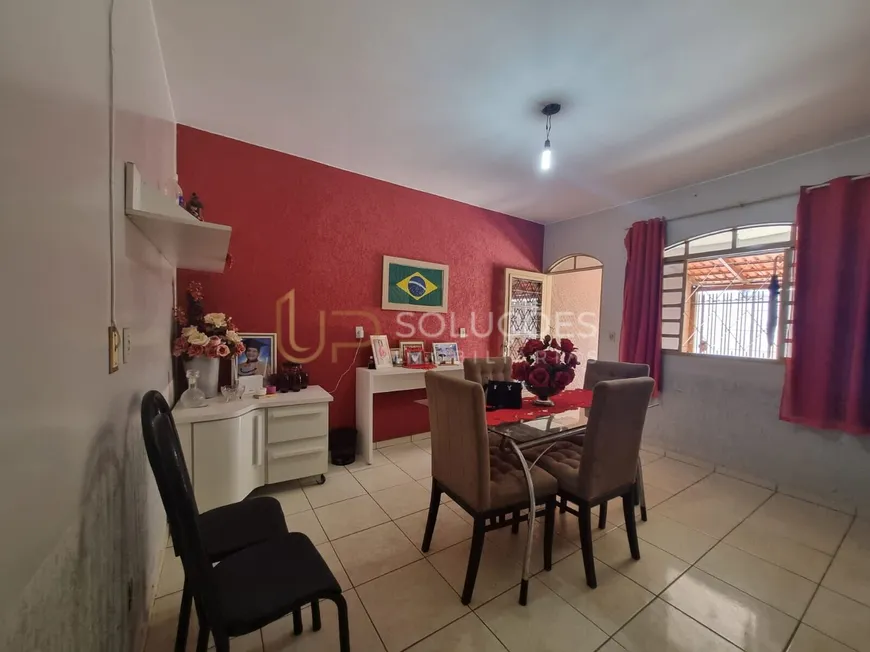 Foto 1 de Casa com 3 Quartos à venda, 180m² em Jardim Roriz, Brasília