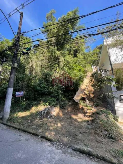 Foto 1 de Lote/Terreno à venda, 480m² em Pendotiba, Niterói