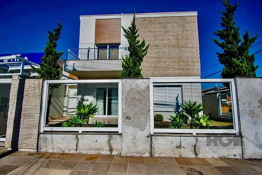 Foto 1 de Casa com 3 Quartos à venda, 265m² em Nossa Senhora de Fátima, Caxias do Sul