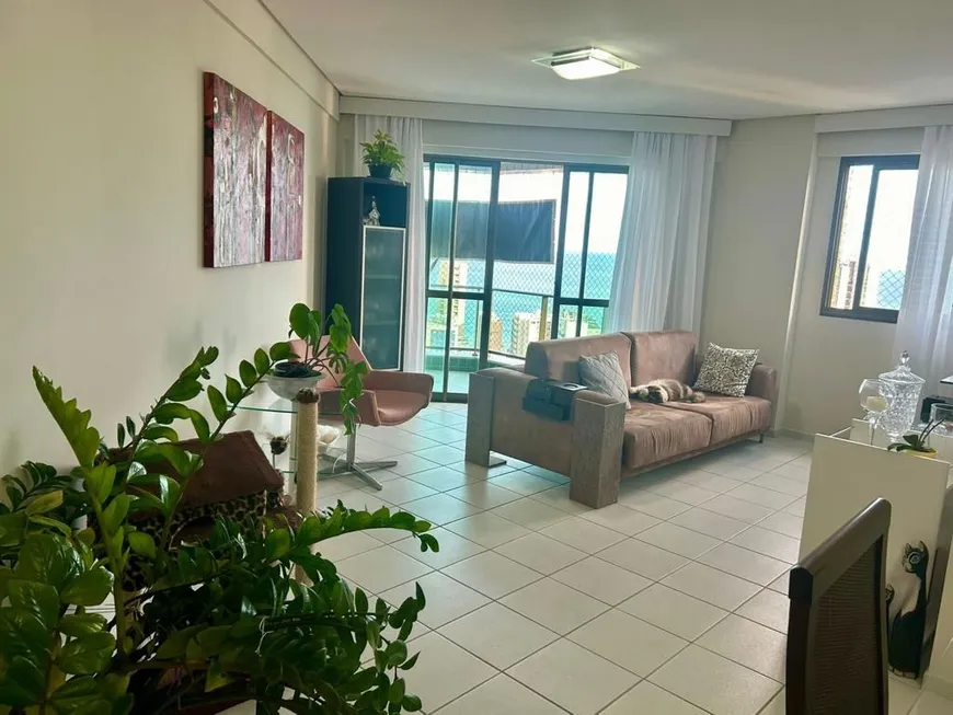 Foto 1 de Apartamento com 4 Quartos à venda, 135m² em Boa Viagem, Recife