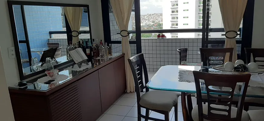 Foto 1 de Apartamento com 3 Quartos à venda, 98m² em Casa Forte, Recife
