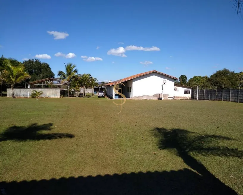 Foto 1 de Fazenda/Sítio com 3 Quartos à venda, 200m² em , Patrocínio Paulista