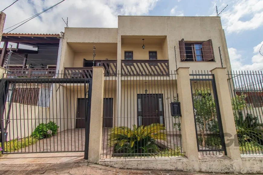 Foto 1 de Casa com 5 Quartos à venda, 276m² em Jardim Leopoldina, Porto Alegre