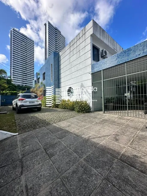 Foto 1 de Apartamento com 5 Quartos à venda, 260m² em Casa Forte, Recife