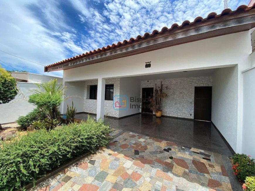 Foto 1 de Casa com 2 Quartos à venda, 175m² em Vila Nossa Senhora de Fátima, Americana
