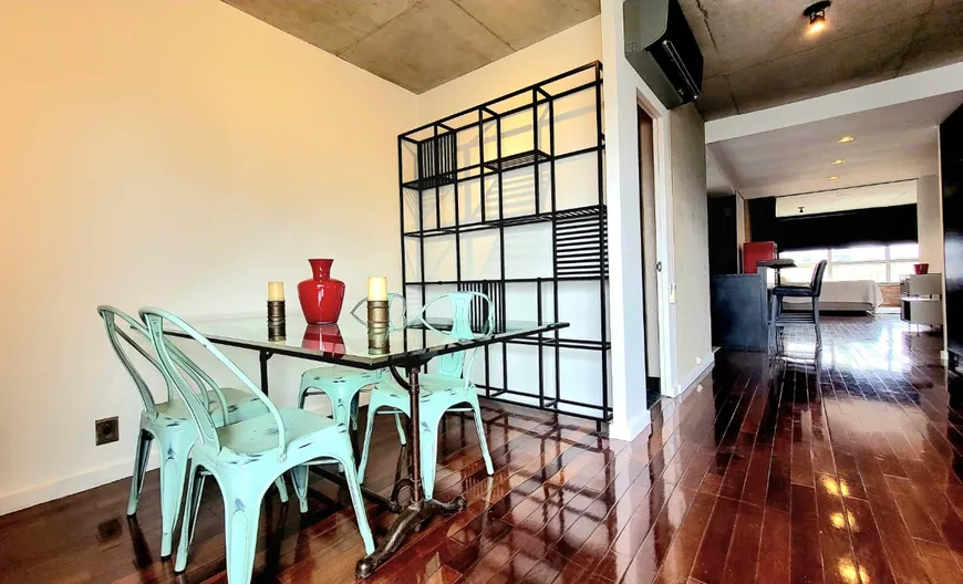 Foto 1 de Apartamento com 1 Quarto para alugar, 90m² em Cidade Monções, São Paulo