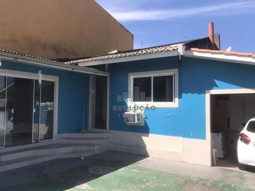 Foto 1 de Casa com 3 Quartos à venda, 200m² em Passa Vinte, Palhoça