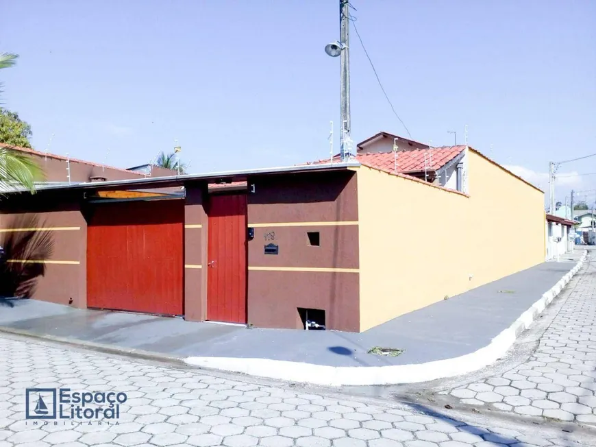 Foto 1 de Casa com 3 Quartos à venda, 200m² em Praia Das Palmeiras, Caraguatatuba
