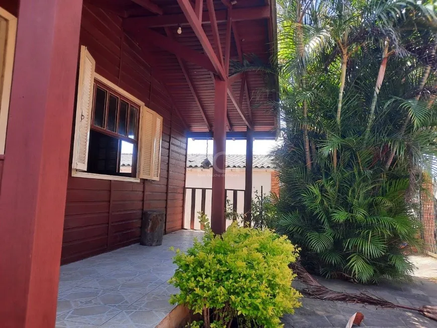 Foto 1 de Casa com 2 Quartos à venda, 119m² em Vila Nova, Porto Alegre