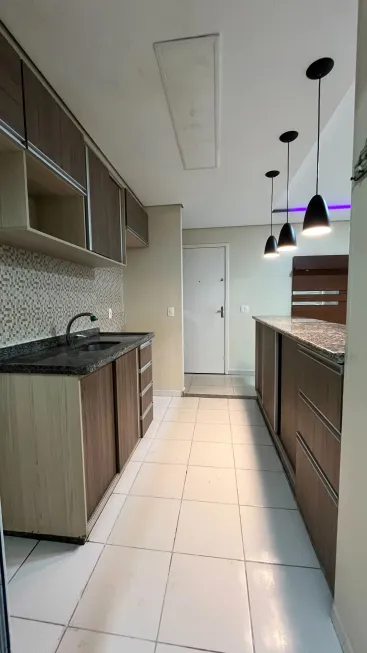 Foto 1 de Apartamento com 3 Quartos para alugar, 65m² em Interlagos, São Paulo