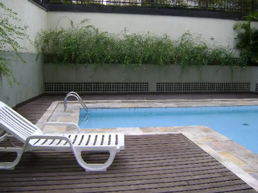 Foto 1 de Apartamento com 4 Quartos à venda, 150m² em Sumaré, São Paulo