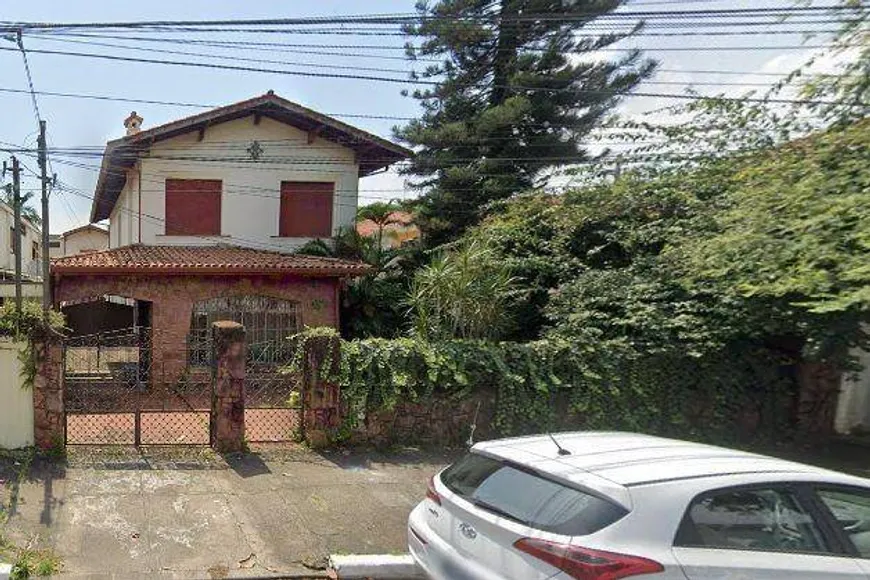 Foto 1 de Sobrado com 4 Quartos à venda, 240m² em Moema, São Paulo