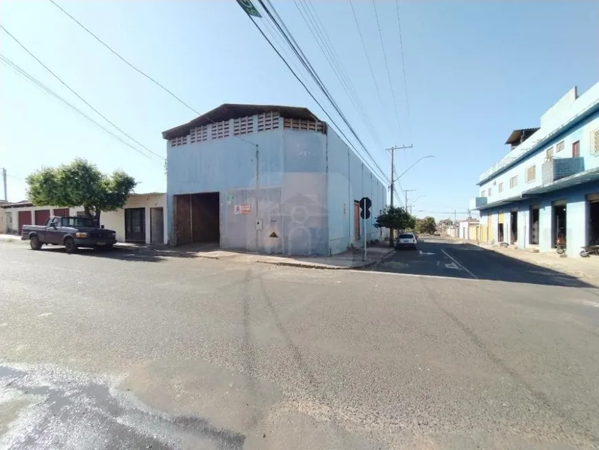 Foto 1 de Galpão/Depósito/Armazém para alugar, 300m² em Marta Helena, Uberlândia