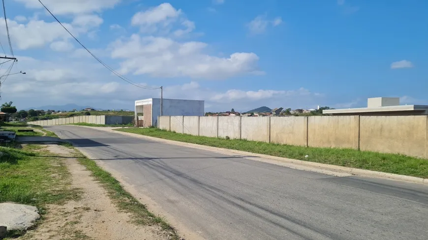 Foto 1 de Lote/Terreno à venda em Caluge, Itaboraí