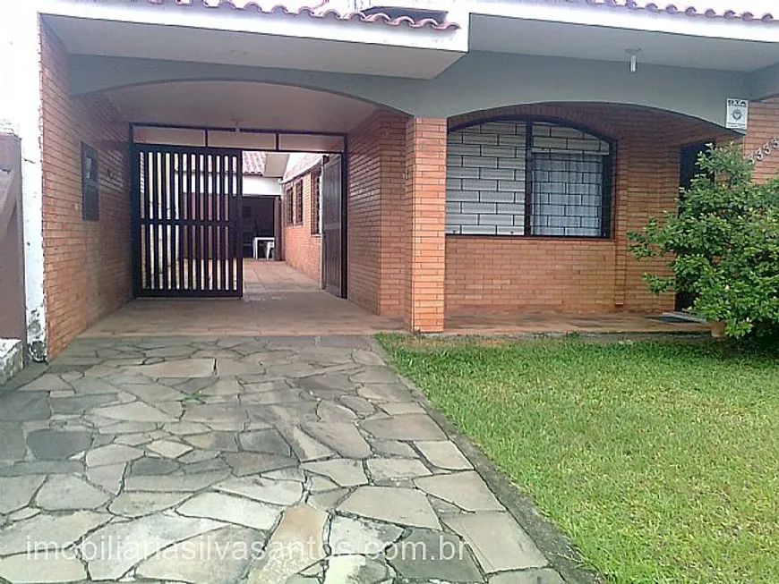 Foto 1 de Casa com 3 Quartos para alugar, 80m² em Girassol, Capão da Canoa