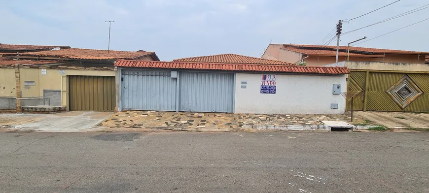 Foto 1 de Casa com 3 Quartos à venda, 200m² em Vila Rezende, Goiânia