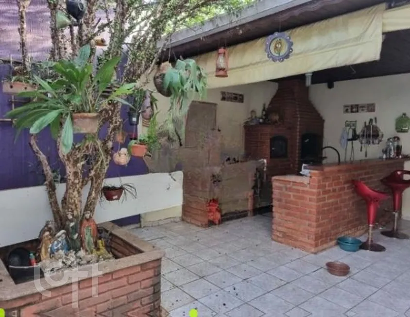 Foto 1 de Casa com 2 Quartos à venda, 195m² em Paraiso, Santo André