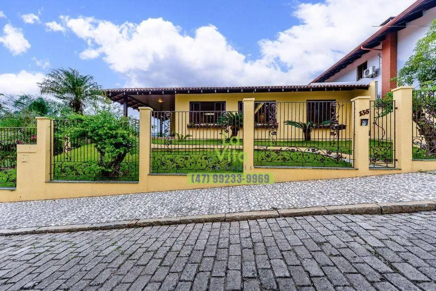 Foto 1 de Casa de Condomínio com 5 Quartos à venda, 420m² em Vila Nova, Blumenau