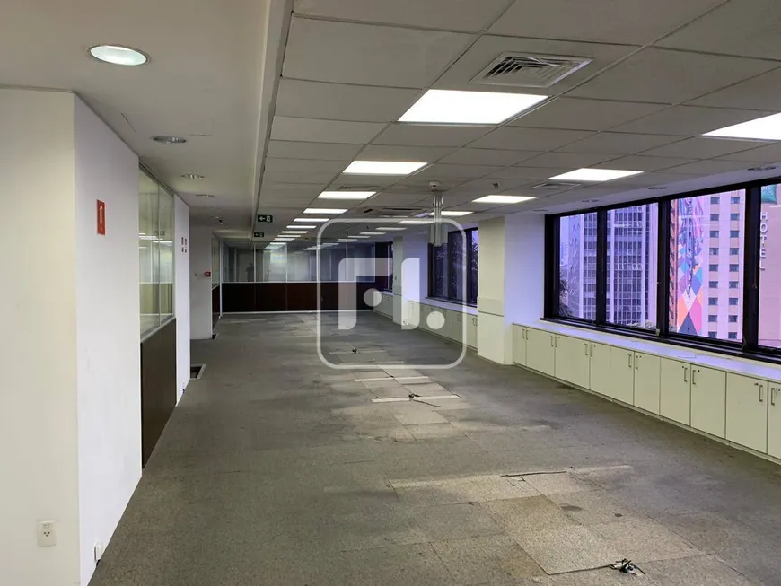 Foto 1 de Sala Comercial para alugar, 830m² em Vila Sao Francisco (Zona Sul), São Paulo