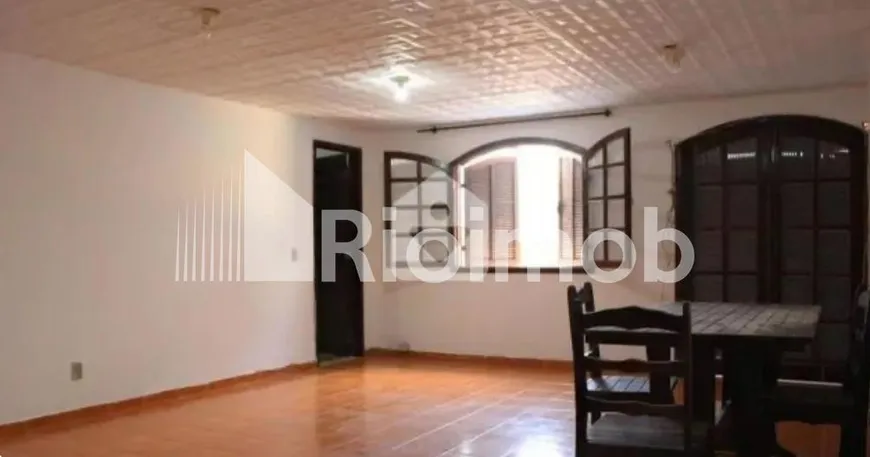Foto 1 de Casa de Condomínio com 6 Quartos à venda, 350m² em Barra da Tijuca, Rio de Janeiro