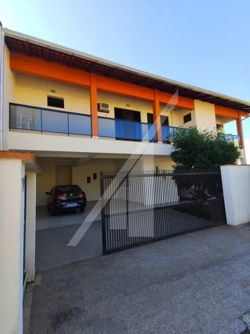 Foto 1 de Casa com 5 Quartos à venda, 310m² em Garcia, Blumenau