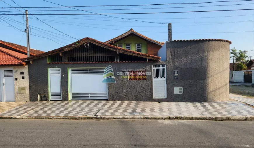 Foto 1 de Casa com 2 Quartos à venda, 122m² em Vila Tupi, Praia Grande