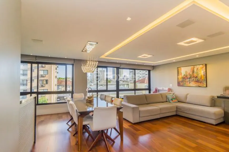 Foto 1 de Apartamento com 3 Quartos à venda, 132m² em Menino Deus, Porto Alegre