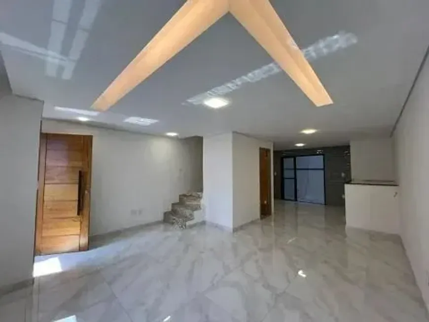 Foto 1 de Sobrado com 3 Quartos à venda, 200m² em Penha, São Paulo