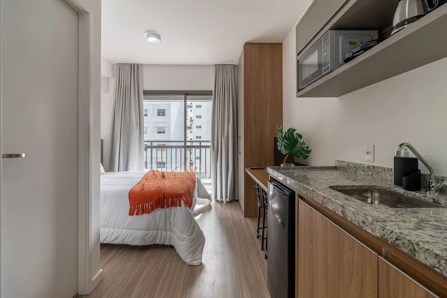 Foto 1 de Apartamento com 1 Quarto para alugar, 22m² em República, São Paulo