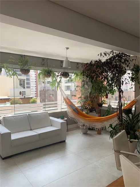 Foto 1 de Apartamento com 3 Quartos à venda, 157m² em Jardim América, São Paulo