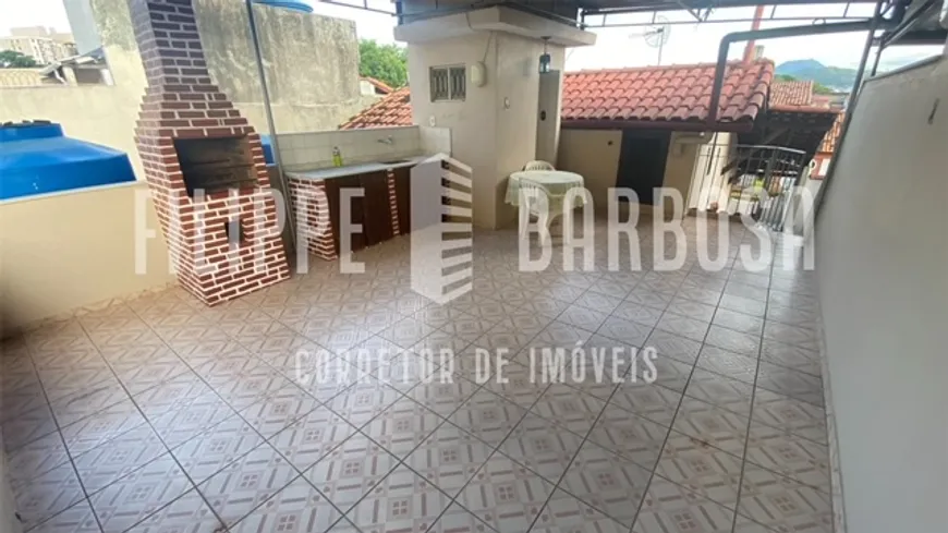 Foto 1 de Casa de Condomínio com 3 Quartos à venda, 207m² em Irajá, Rio de Janeiro