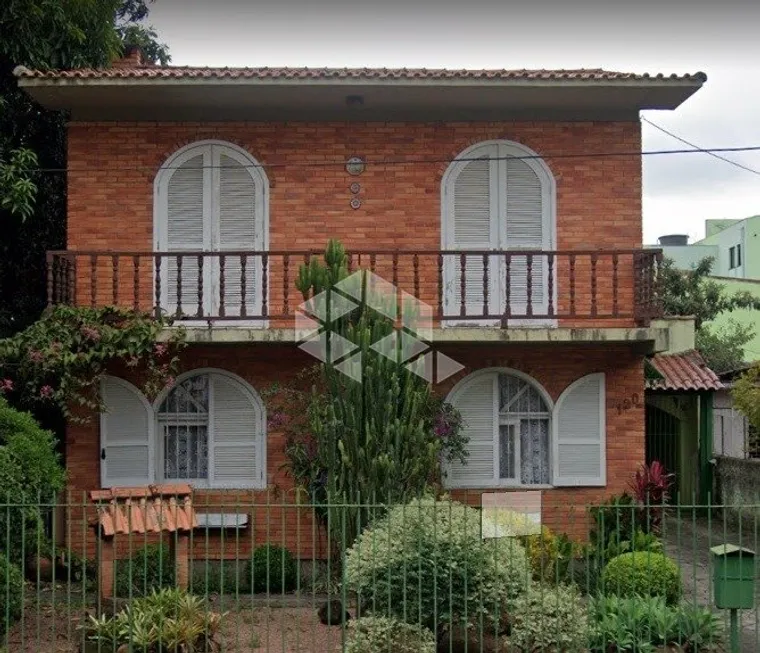 Foto 1 de Casa com 3 Quartos à venda, 204m² em Santa Maria Goretti, Porto Alegre