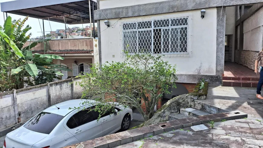 Foto 1 de Casa com 4 Quartos à venda, 269m² em Ilha do Governador, Rio de Janeiro