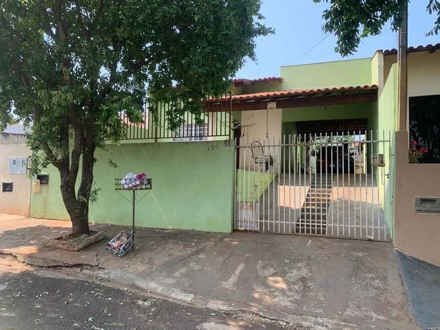 Foto 1 de Casa com 3 Quartos à venda, 100m² em Centro, Ibiporã