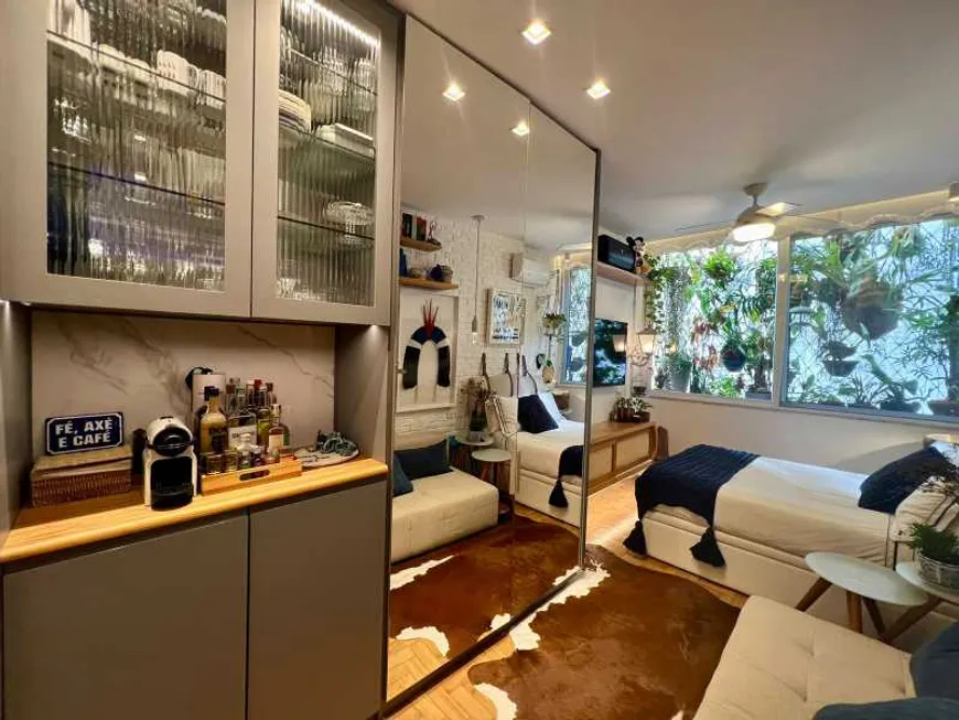 Foto 1 de Apartamento com 1 Quarto à venda, 36m² em Ipanema, Rio de Janeiro