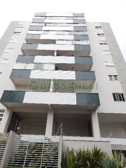 Foto 1 de Apartamento com 3 Quartos para alugar, 90m² em São Pelegrino, Caxias do Sul